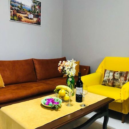 Chika Appartement Koetaisi Buitenkant foto