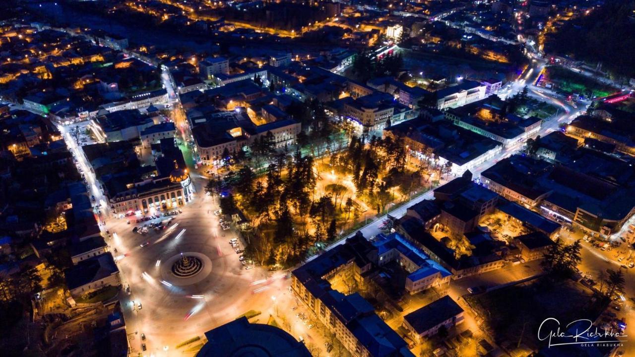 Chika Appartement Koetaisi Buitenkant foto
