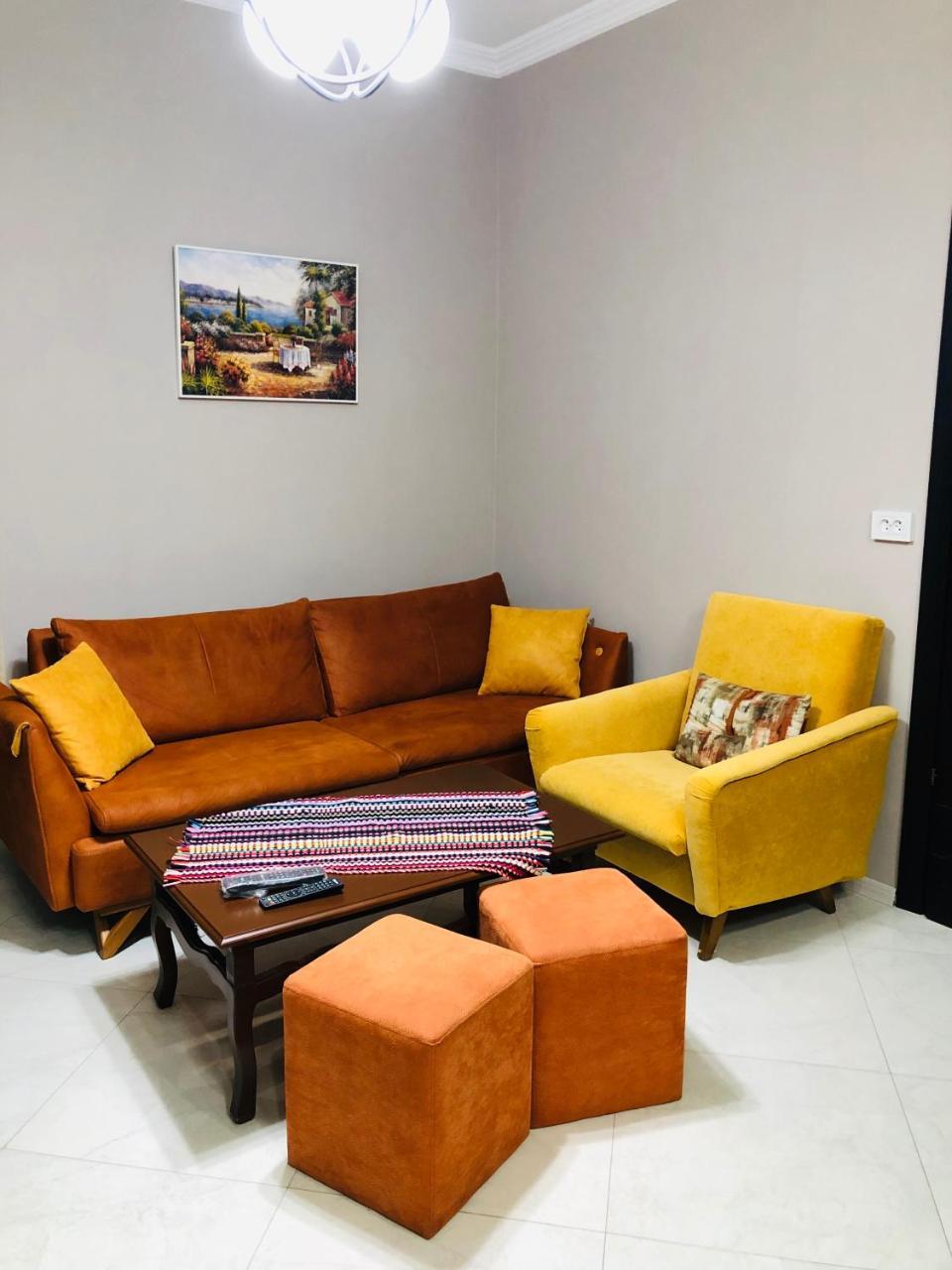 Chika Appartement Koetaisi Buitenkant foto