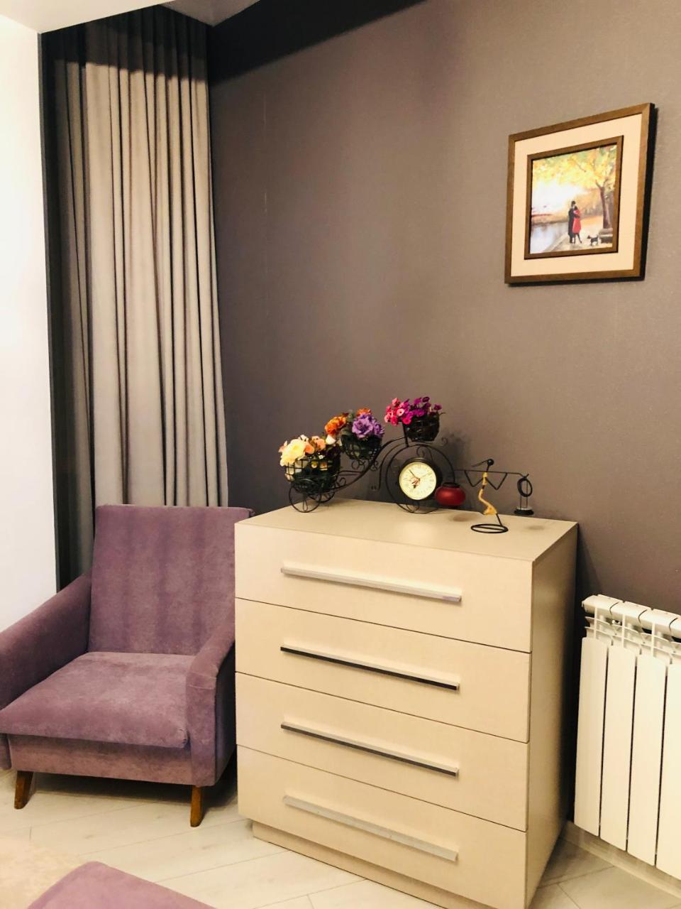 Chika Appartement Koetaisi Buitenkant foto